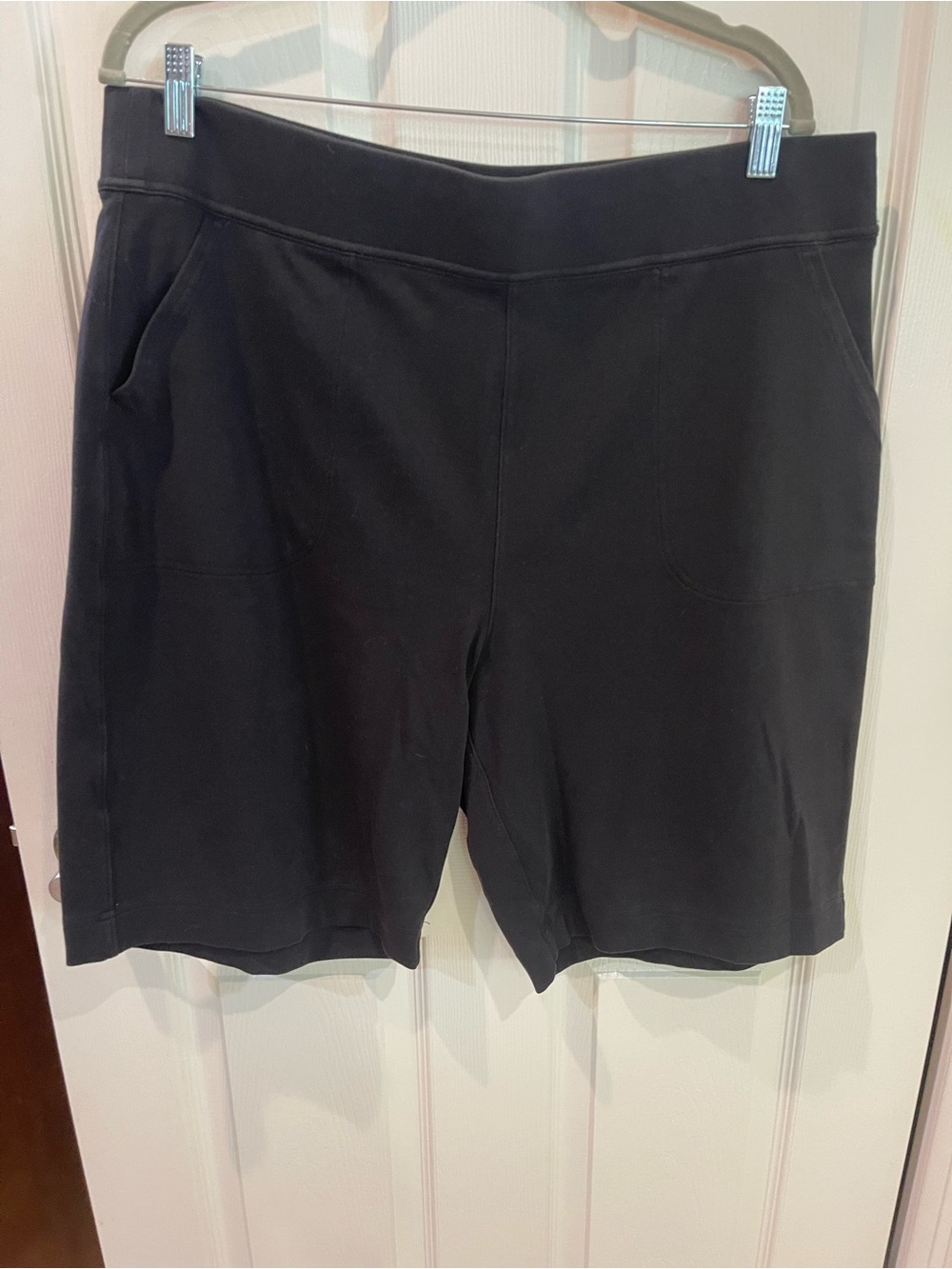 Duluth Trading Co Black Pull-On Bermuda Shorts - Picture 4 of 10